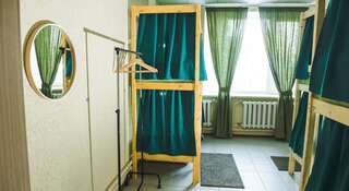 Гостиница Nice Hostel Томск Спальное место на двухъярусной кровати в общем номере для женщин-3